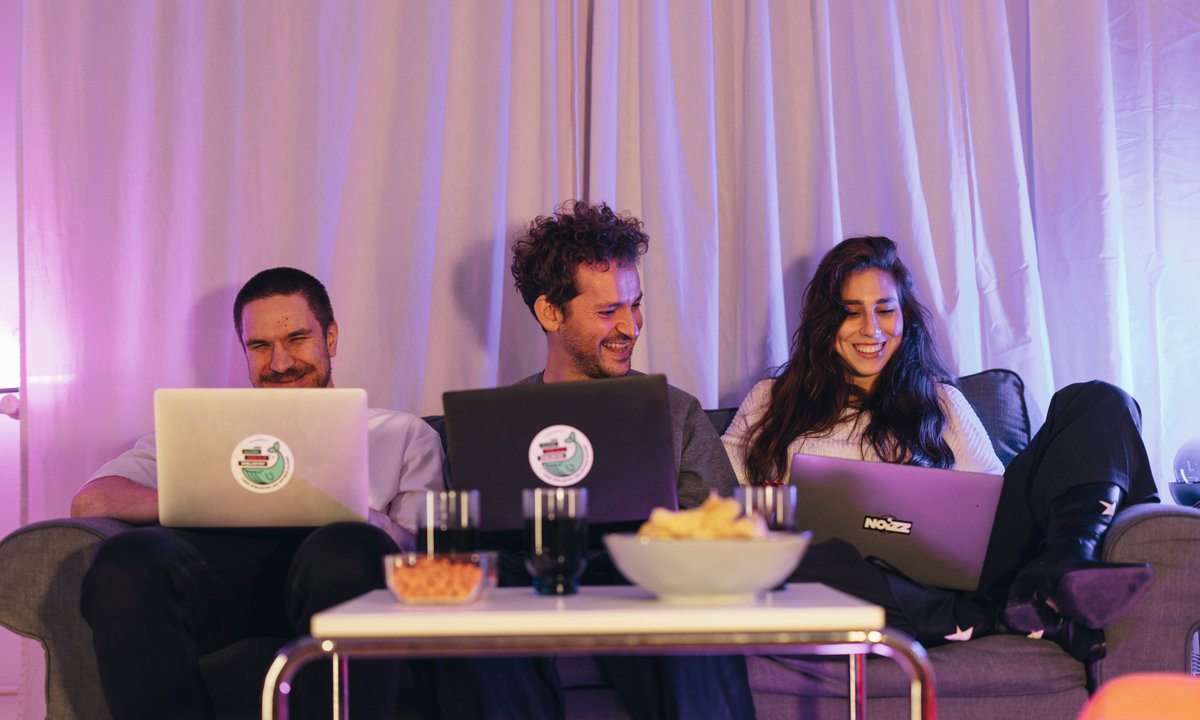 Zorganizowaliśmy domówkę w stylu LAN party, żeby przetestować najpopularniejsze gry sieciowe