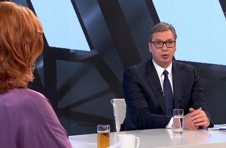 Aleksandar Vučič TV Pink Hit Tvit