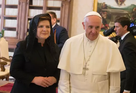 W co się ubrać na spotkanie z papieżem? Ciuchy jak na pogrzeb to wcale nie wpadka