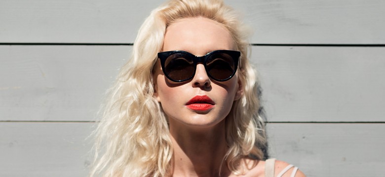 Najmodniejszy odcień blondu na wiosnę 2025. Buttercream blonde to hit sezonu