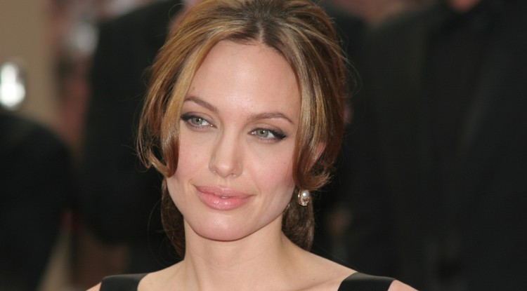 Így néznek ki most Angelina Jolie gyerekei: hogy szalad az idő!