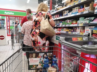 To już lawinowy wzrost cen. Płaczemy i płacimy. Co ostatnio podrożało najbardziej, co jeszcze podrożeje