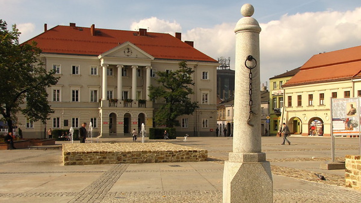 Wczoraj minął termin zgłaszania propozycji do czwartej edycji kieleckiego budżetu obywatelskiego. Tym razem mieszkańcy stolicy regionu świętokrzyskiego zgłosili tylko 45 projektów, ale ta liczba może jeszcze ulec zmianie, bo ratusz wciąż czeka, na wnioski przesłane pocztą.