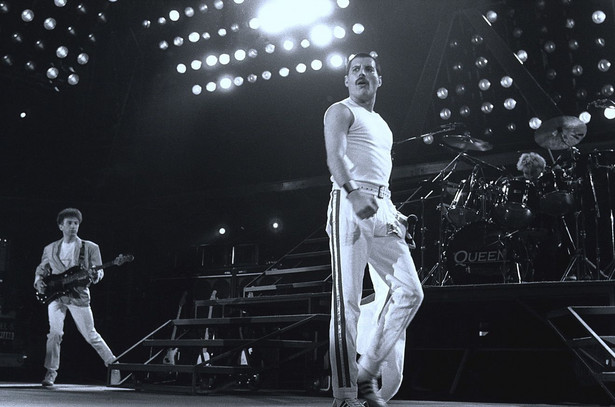 Freddie Mercury śpiewa z Michaelem Jacksonem