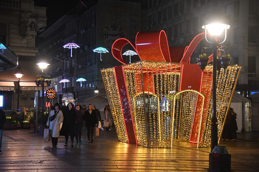 Novogodišnji ukrasi Beograd