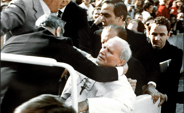 36 rocznica zamachu na Jana Pawła II. Nadal nie udało się ustalić, kto stał za próbą zabicia papieża