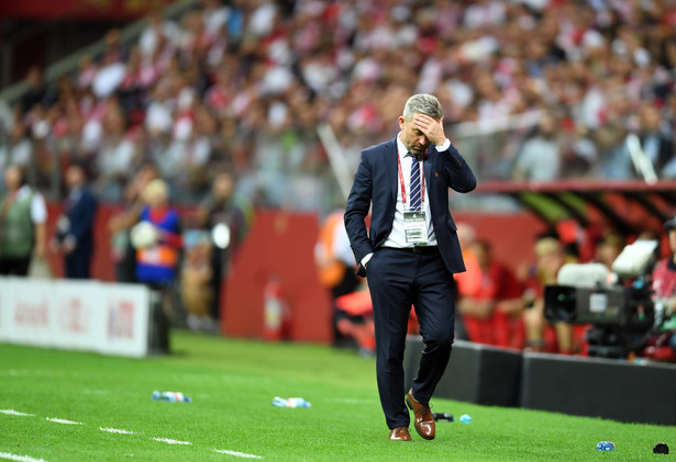 Po dwóch słabych meczach reprezentacja Polski spadła w rankingu FIFA