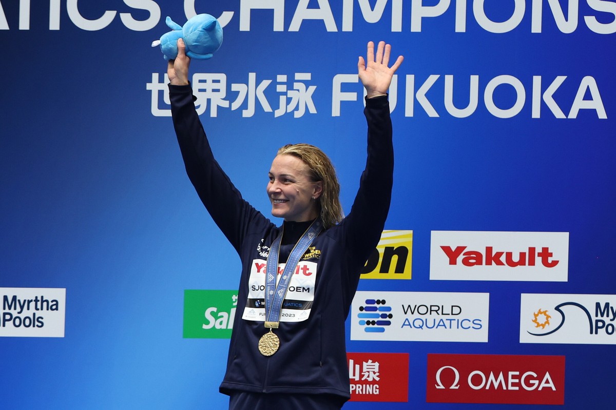 Sarah Sjoestroem