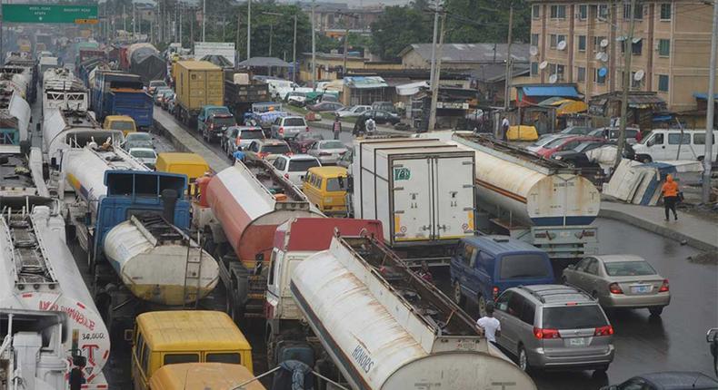 Oshodi Apapa Expressway gridlock (Guardian)