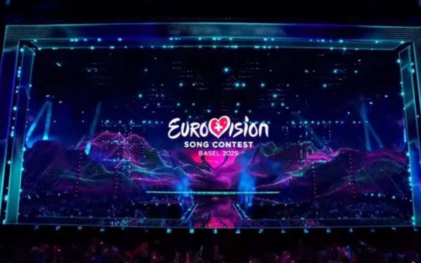 Fan se popeo na binu Evrovizije 2025