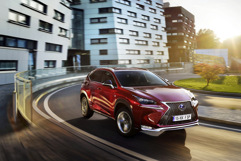  Lexus NX 300h