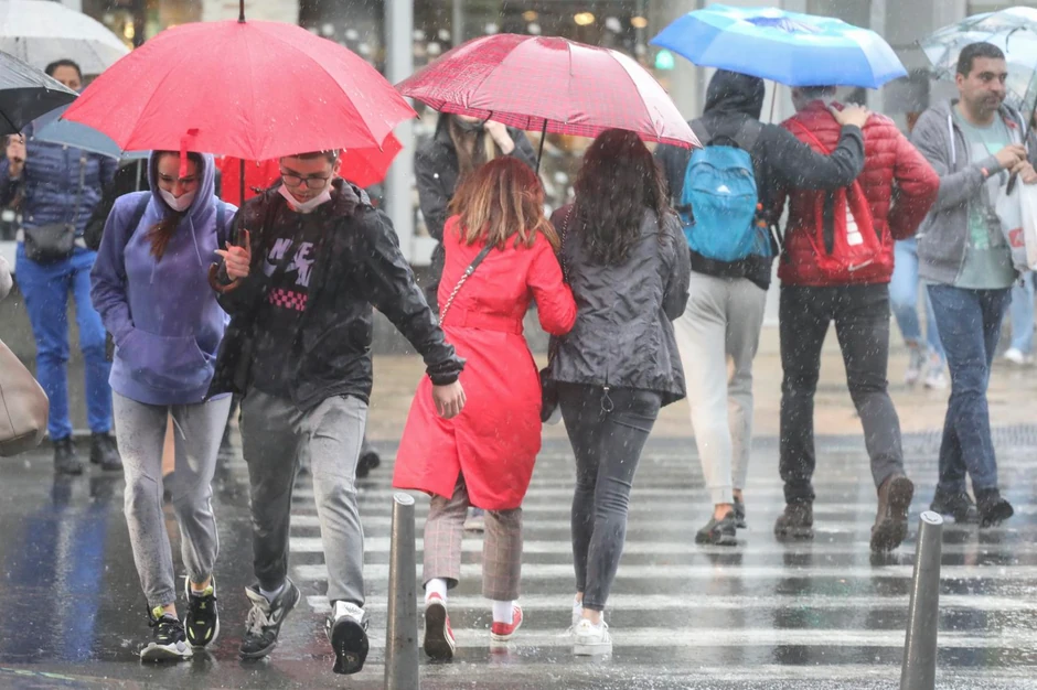 Oblačno, kišovito i hladno vreme