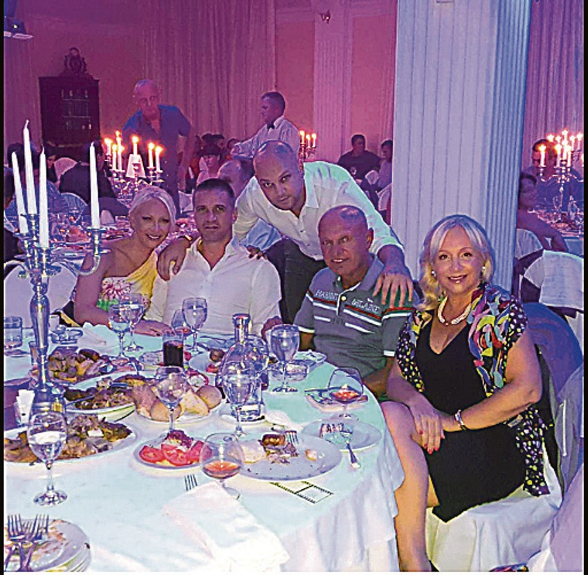 Šaban Šaulić sa porodicom