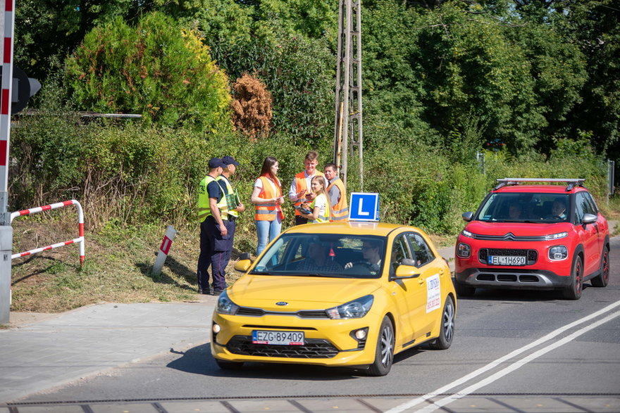 Nie ma wakacji od bezpieczeństwa na przejazdach kolejowych 