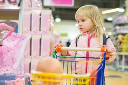 Lekcja kupowania: na co zwrócić uwagę, wybierając zabawki dla dziecka?