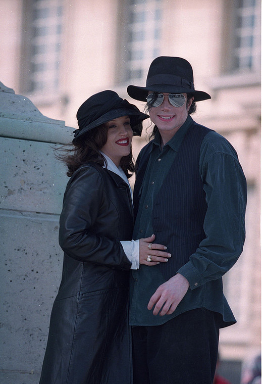 Lisa Marie Presley i Michael Jackson w Paryżu, 1995 r.