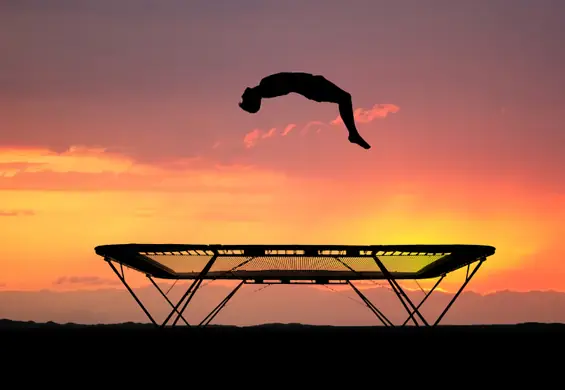 Wyskacz 1000 kcal w godzinę! Fitness na trampolinie jako świetny pomysł na trening