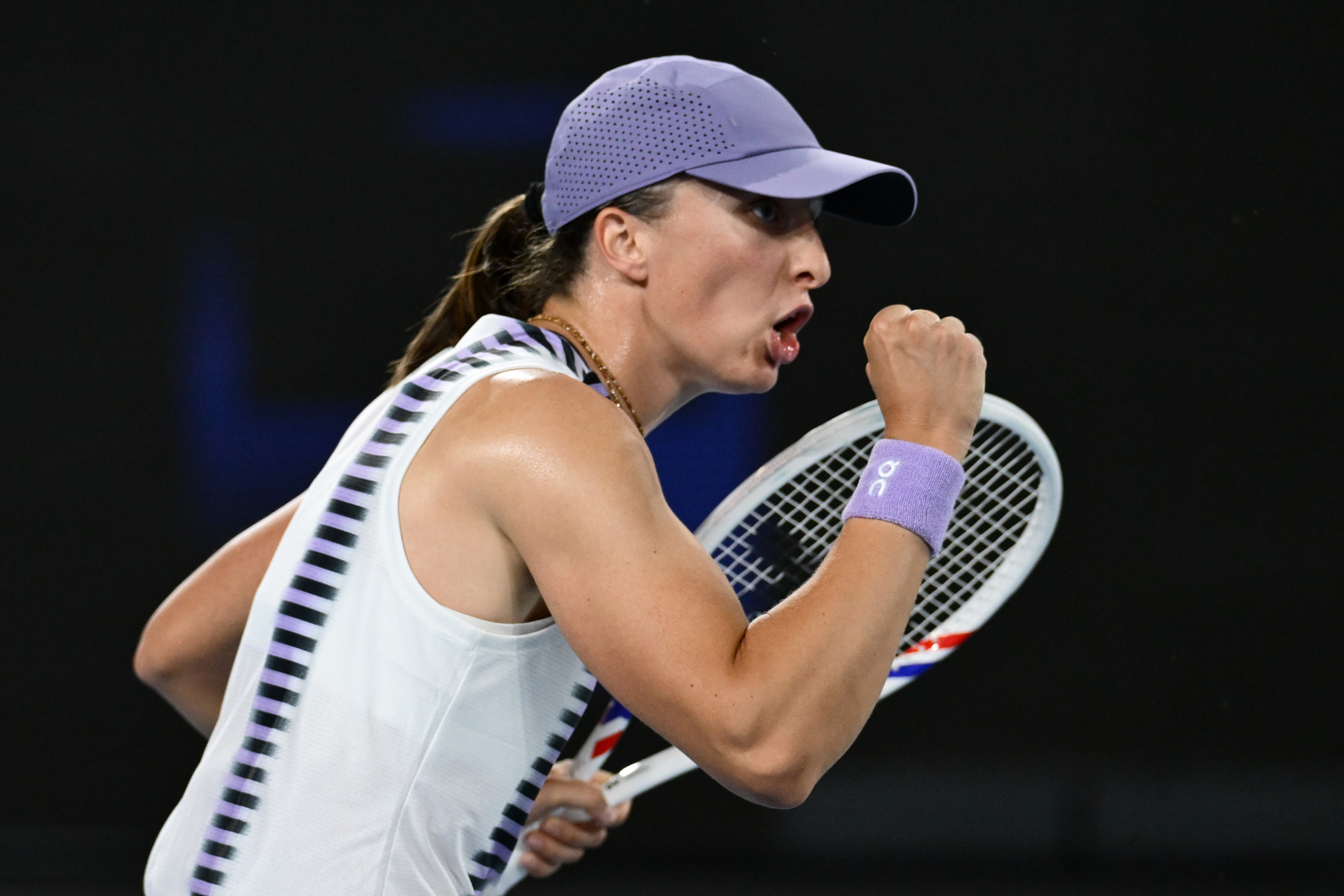 6:1, 1:6, 6:1 - Świątek przechodzi przez rollercoaster z Kalinską w AO