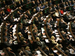 Platforma miażdży. Trzy partie w Sejmie