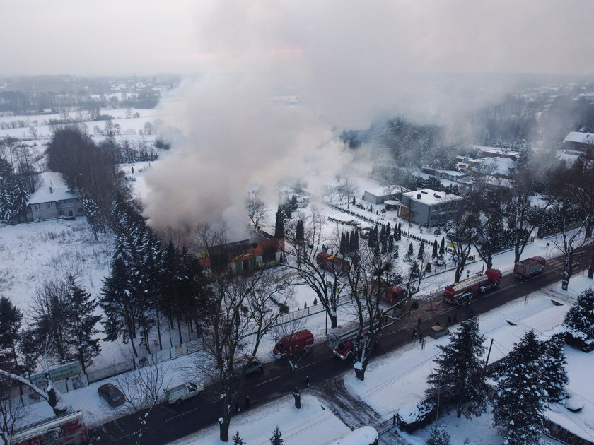 Pożar magazynu mebli w Łodzi