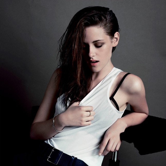 Kristen Stewart csapzott, unott, de dögös