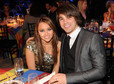 Miley Cyrus i Justin Gaston 