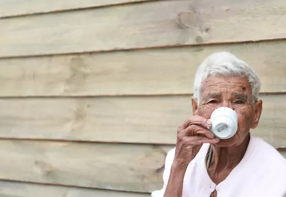Picie kawy może zmniejszać ryzyko zachorowania na Alzheimera 