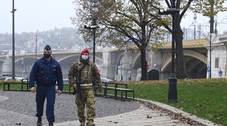 Már Budapesten is csökkennek a szennyvízadatok / Illusztráció: MTI/Bruzák Noémi