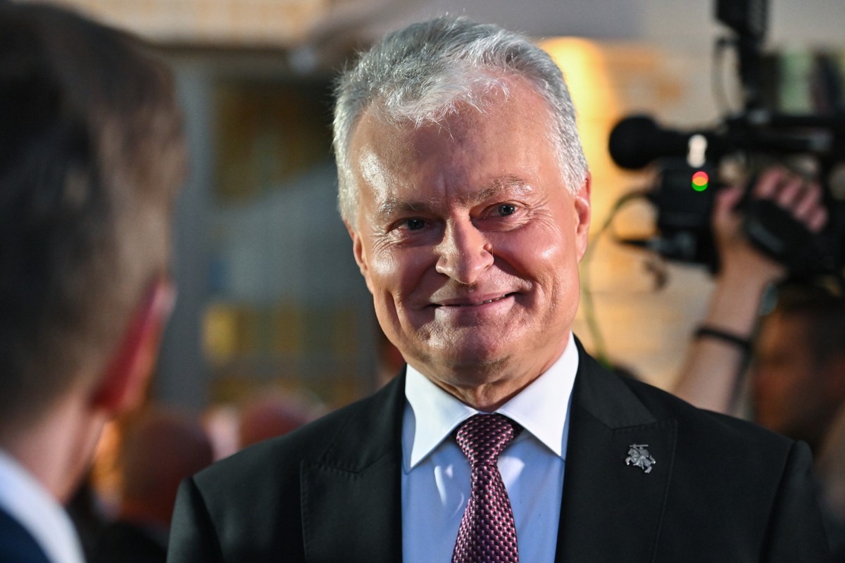 Prezydent Gitanas Nauseda w Wilnie. Po zakończeniu głosowanie w drugiej turze wyborów prezydenckich.
