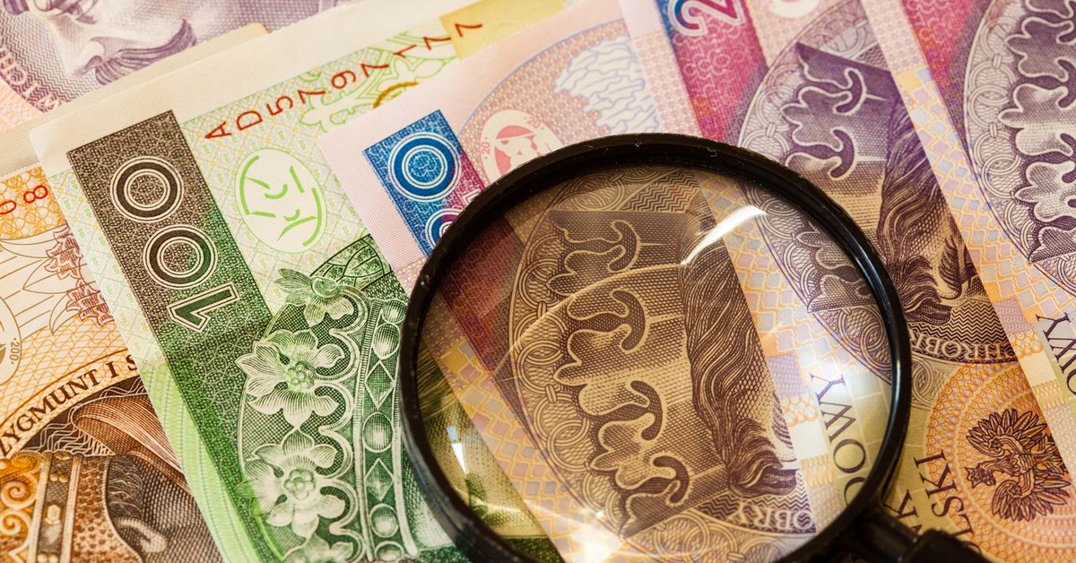 Zabezpiecz swoje finanse! Bank poinformuje fiskusa o dużych transakcjach – co musisz wiedzieć?