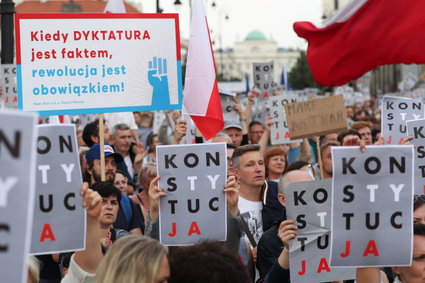 "Senat przyjął inną ustawę o Sądzie Najwyższym, niż przegłosował Sejm". Marszałek Sejmu: to nieprawda