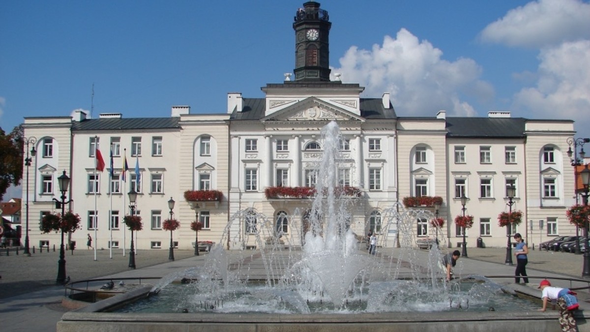 Urząd Miasta Płock chce odebrać tytuł Honorowego Obywatela Franciszkowi Teklińskiemu (1926-93), który w czerwcu 1976 r., jako tamtejszy I sekretarz Komitetu Wojewódzkiego PZPR przemawiał do manifestujących wtedy mieszkańców miasta, potępiając ich udział w proteście.