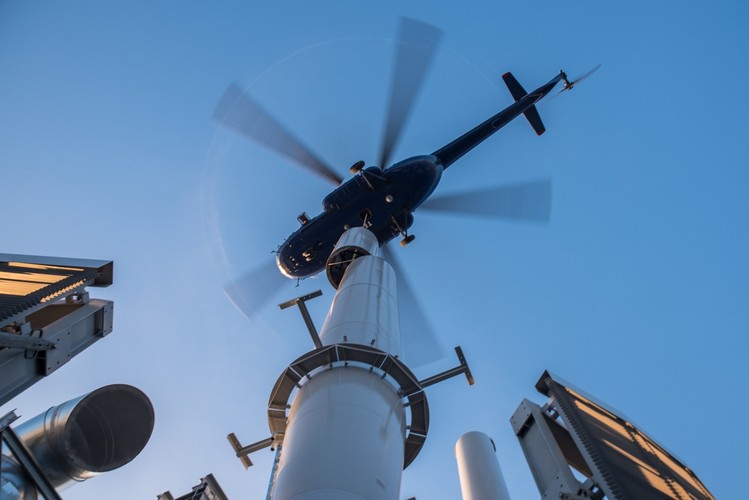 W skład kompleksu Warsaw Spire wchodzi budynek wieżowy A oraz dwa niższe budynki sąsiadujące – B i C. Kompleks powstaje tuż przy Rondzie Daszyńskiego, jednym z najdynamiczniej rozwijających się obszarów w Warszawie.