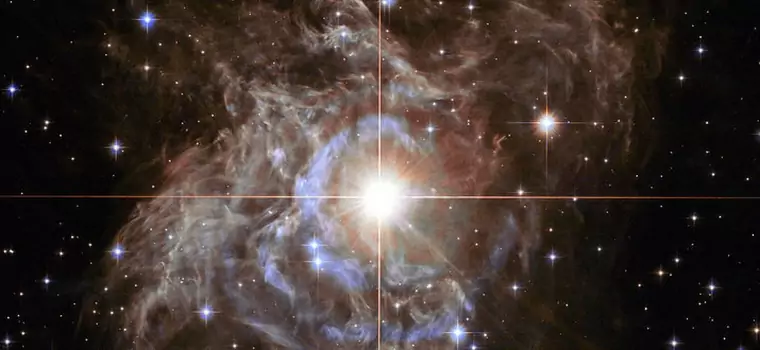 Obrazy z teleskopu Hubble'a posłużą do badania ciemnej materii