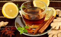 Pobudza lepiej niż kawa. 'Herbata jogina' odchudza i dodaje energii [PRZEPIS]