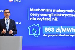 Premier Mateusz Morawiecki na konferencji prasowej po posiedzeniu rządu