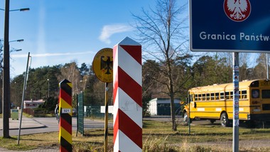 7-km korek na przejściu granicznym w zgorzelcu. powód? niemieckie kontrole