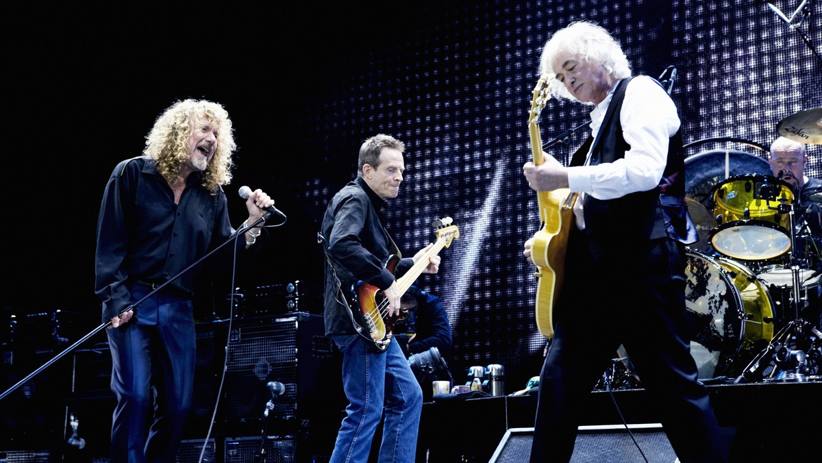 "Celebration Day" - nowe DVD i płyta Led Zeppelin z zapisem koncertu zespołu z 2007 roku (chciało go zobaczyć 20 milionów osób!), ukażą się w drugiej połowie listopada. Na specjalnym pokazie filmu i konferencji prasowej dla wybranych europejski dziennikarzy w Londynie, Onet reprezentował Paweł Kostrzewa. "Led Zeppelin nie udają młodocianych bożków, to dojrzali bogowie rocka" - pisze między innymi w swojej relacji.