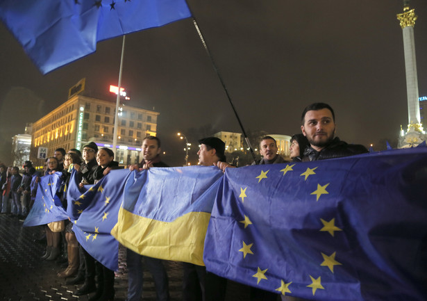 Ukraina: Partia Regionów przywiozła do Kijowa tysiące "zwoleników" prezydenta