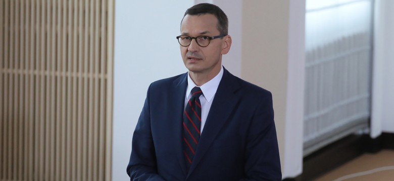 Piramidalny błąd premiera. Szef rządu zachwalał firmę, do której zastrzeżenia ma UOKiK