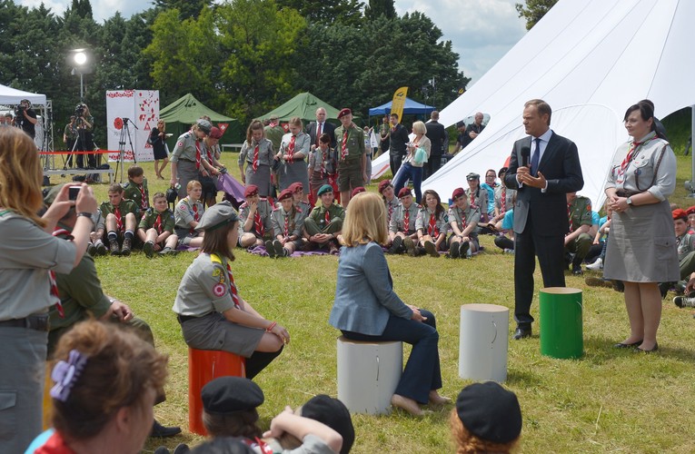 Donald Tusk we Włoszech. Uroczystości 70. rocznicy bitwy pod Monte Cassino