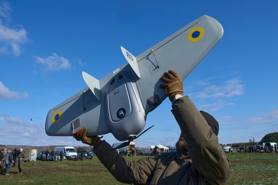 Ukrajinski dron na izložbi inovacija za vojsku na nepoznatoj lokaciji u Ukrajini 11. aprila