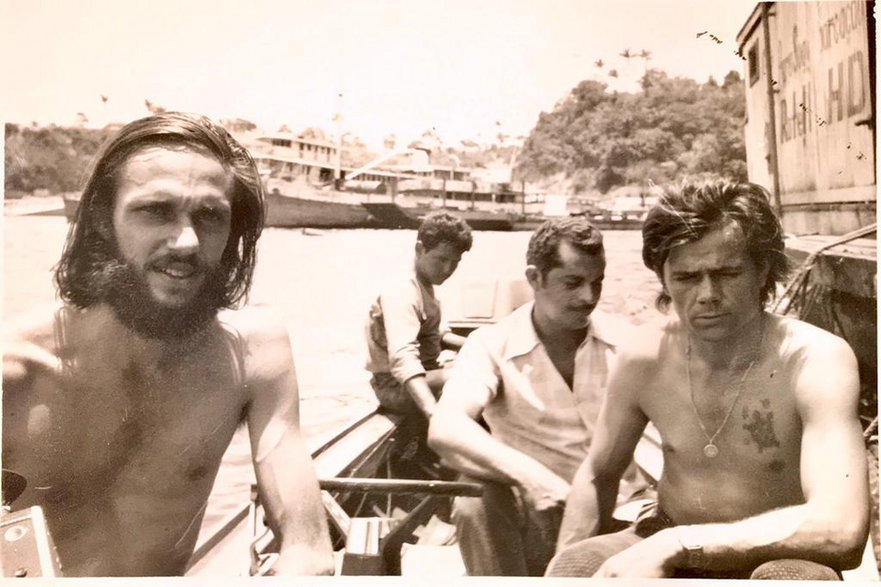 Jorge Bodanzky (L) z Tatuncą Nara (P) podczas nieudanej ekspedycji w kierunku tajemniczego kamiennego miasta Akahim w latach 70.
