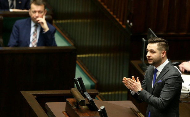 Minister Sprawiedliwości będzie zwierzchnikiem dyrektorów sądów. Opozycja: Sądy podzielą los wielu polskich drzew