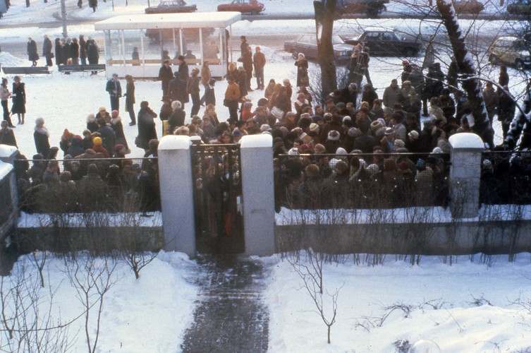 Stan wojenny na archiwalnych zdjęciach