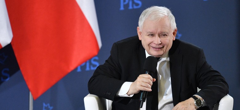 Żarty Kaczyńskiego z LGBT. "Po takich wypowiedziach młodzież popełnia samobójstwa"