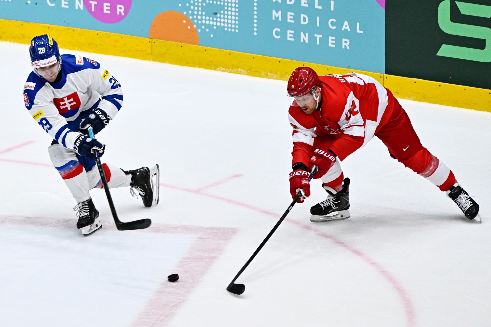 Jakub Lacka (Slovensko) a Philip Bruggisser (Dánsko). 