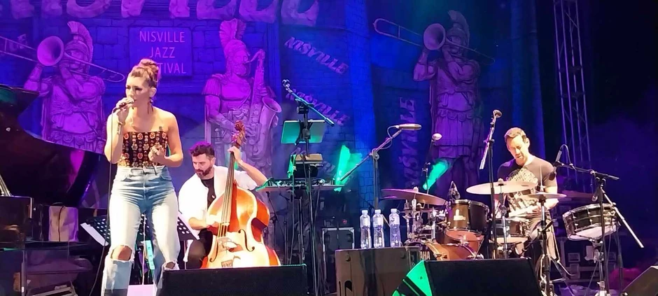 Bubnjar Antonio Sančez sa suprugom Tanom Aleksom, američkom džez pevačicom