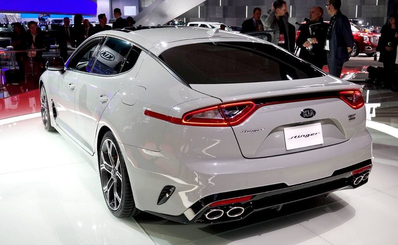 Kia stinger