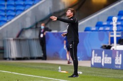 Gerrard zwolniony z Aston Villi. Bednarek i Cash będą mieli nowego trenera